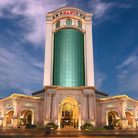 Safi Royal Luxury Valle San Pedro Garza Garcia Luaran gambar The Green Tower