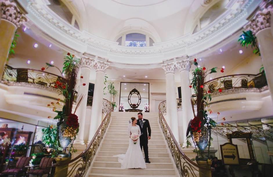 Safi Royal Luxury Valle San Pedro Garza Garcia Luaran gambar The Grand Staircase