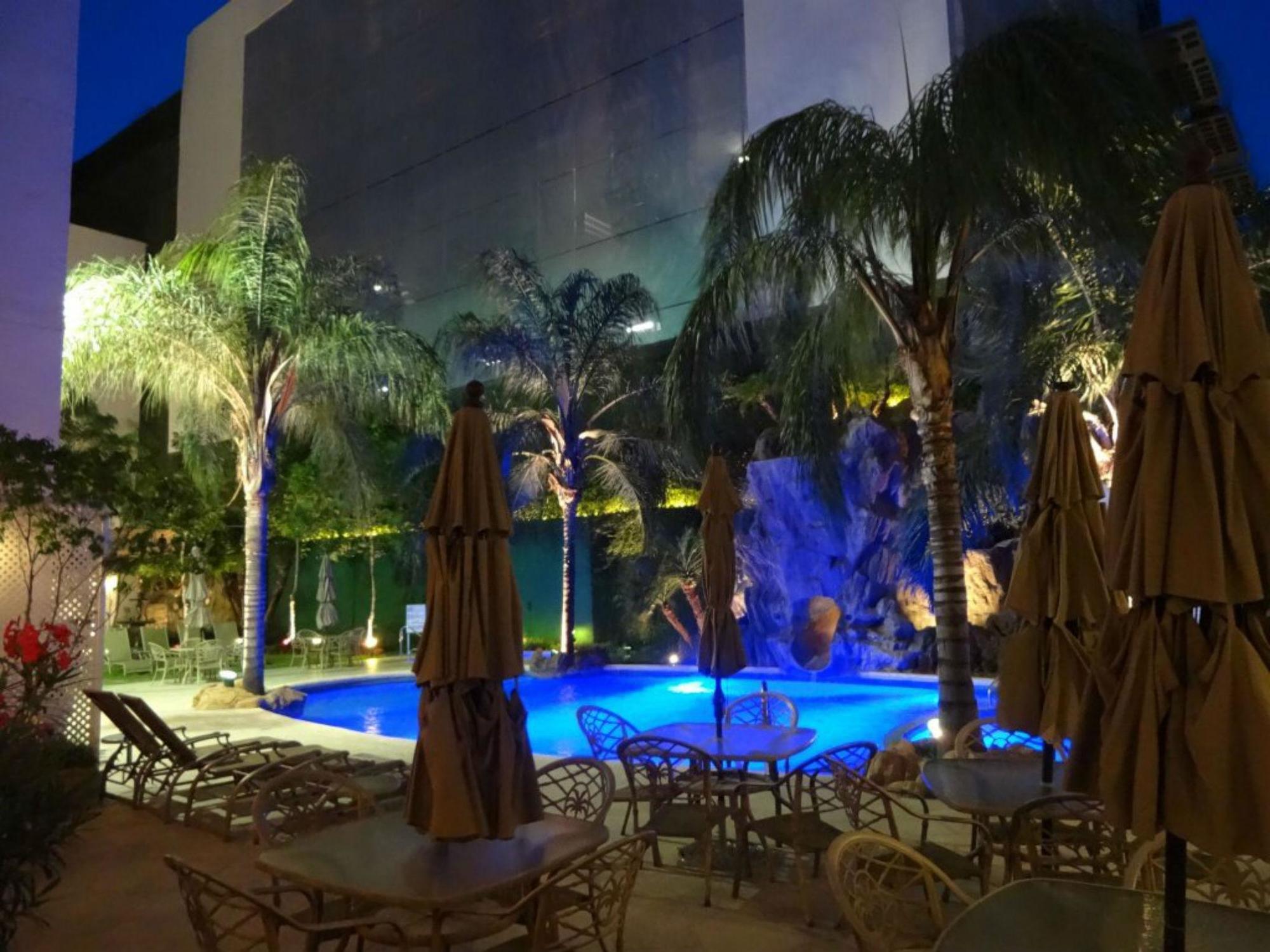 Safi Royal Luxury Valle San Pedro Garza Garcia Luaran gambar Hotel's pool